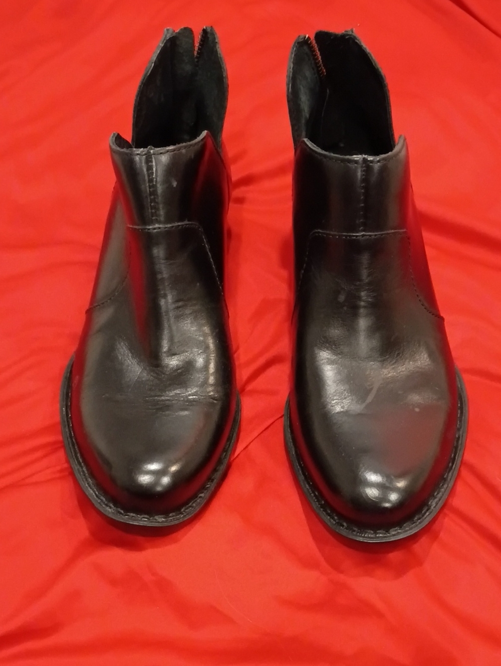 Born Black Leather Chelsea-Style Ankle Boots